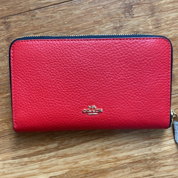 NWT! Coach LE Mickey Mouse Keith Haring XL zip leather pouch/ wallet set - Picture 3 of 9